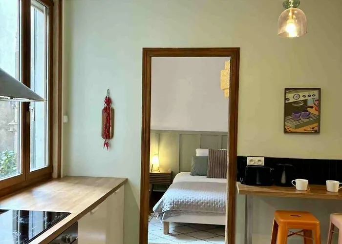 Happy Place A Mi-chemin Entre Metz Et Nancy * 蓬塔穆松